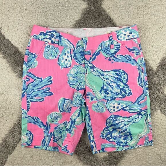 Lilly Pulitzer Barefoot Princess Chipper Short - Picture 2 of 4